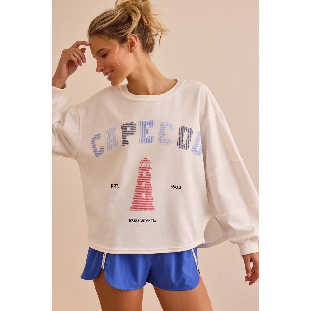 Altar'd State Cape Cod Lighthouse Patchwork White Oversized Pullover Size‎ Large